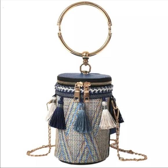 5⭐️ [HOST PICK] NEW Boho Straw Tassel Bag Purse - Picture 3 of 7